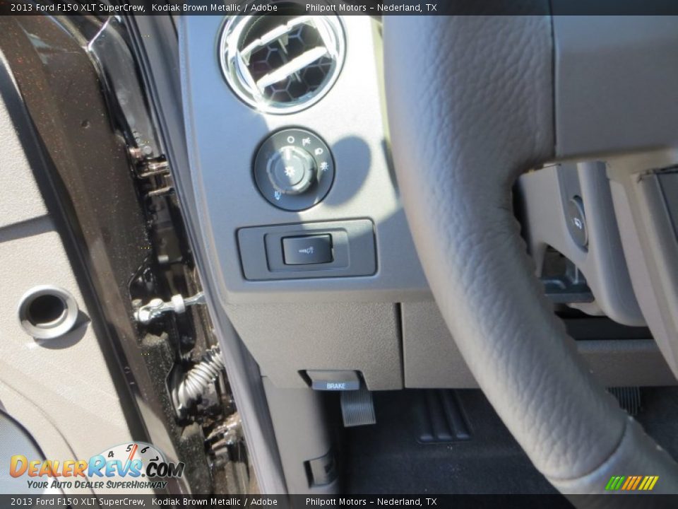 2013 Ford F150 XLT SuperCrew Kodiak Brown Metallic / Adobe Photo #33