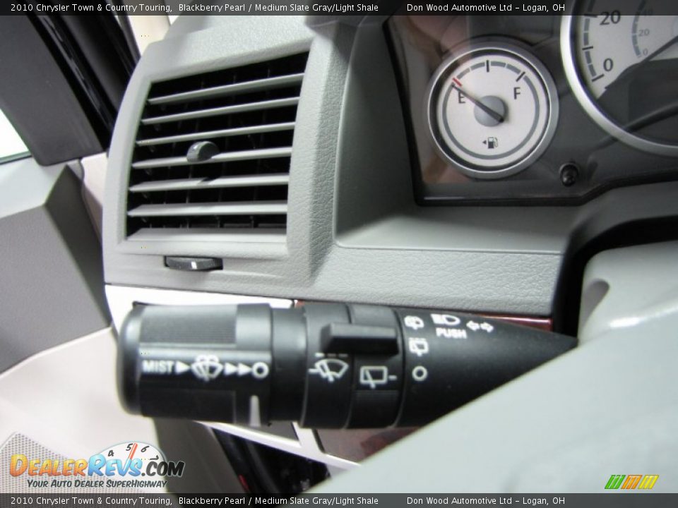 2010 Chrysler Town & Country Touring Blackberry Pearl / Medium Slate Gray/Light Shale Photo #20