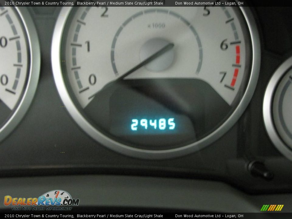 2010 Chrysler Town & Country Touring Blackberry Pearl / Medium Slate Gray/Light Shale Photo #21