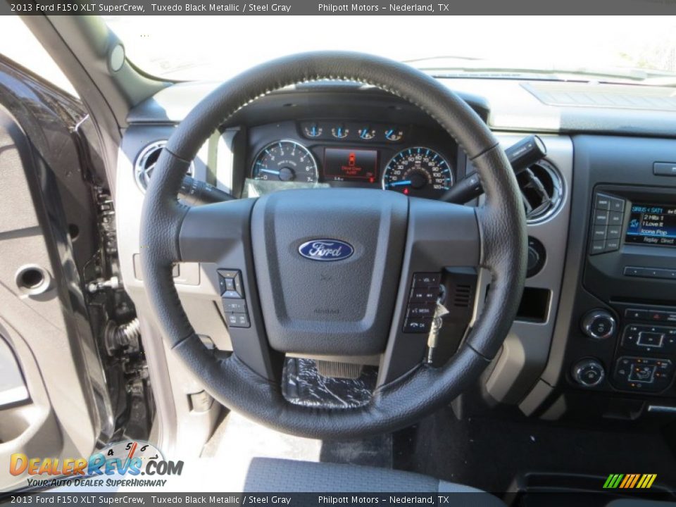 2013 Ford F150 XLT SuperCrew Tuxedo Black Metallic / Steel Gray Photo #31