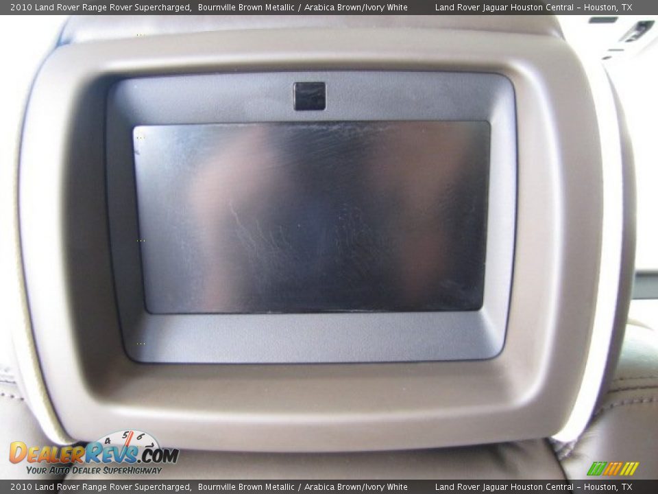 Entertainment System of 2010 Land Rover Range Rover Supercharged Photo #15