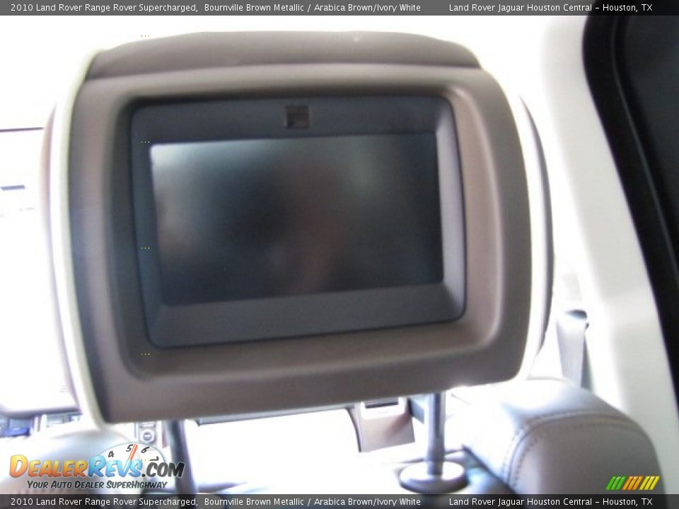 Entertainment System of 2010 Land Rover Range Rover Supercharged Photo #16