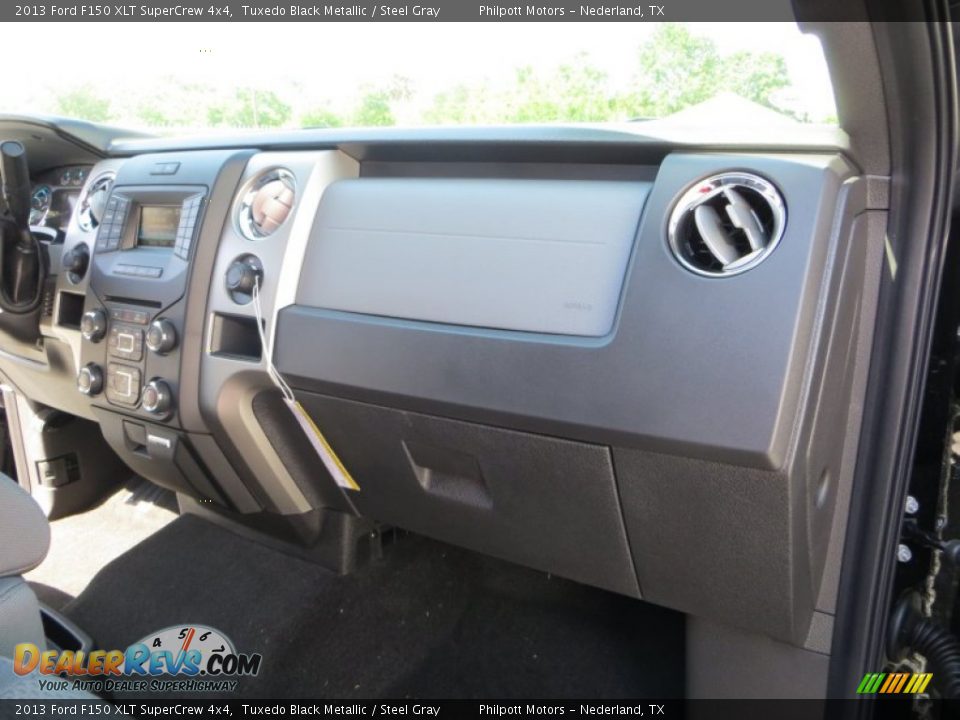 2013 Ford F150 XLT SuperCrew 4x4 Tuxedo Black Metallic / Steel Gray Photo #22