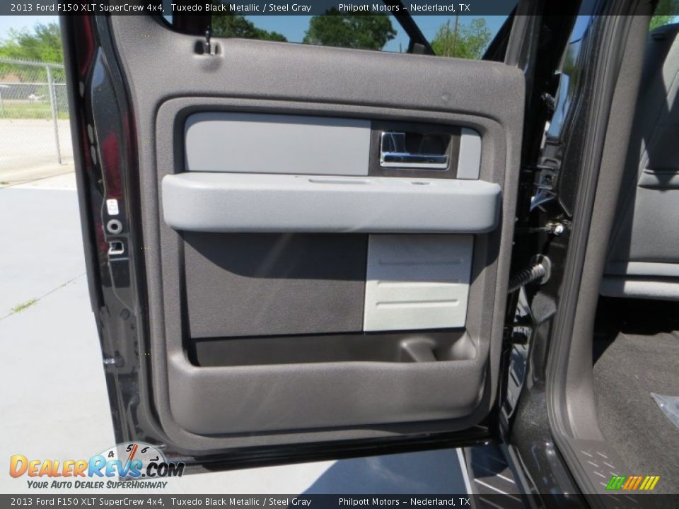 2013 Ford F150 XLT SuperCrew 4x4 Tuxedo Black Metallic / Steel Gray Photo #23