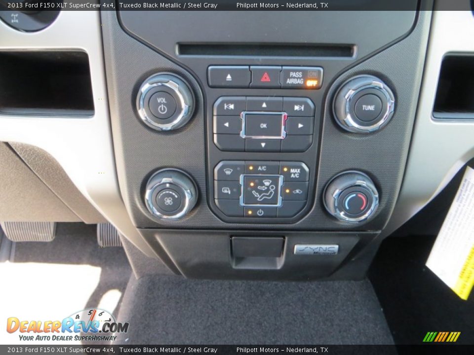 2013 Ford F150 XLT SuperCrew 4x4 Tuxedo Black Metallic / Steel Gray Photo #31