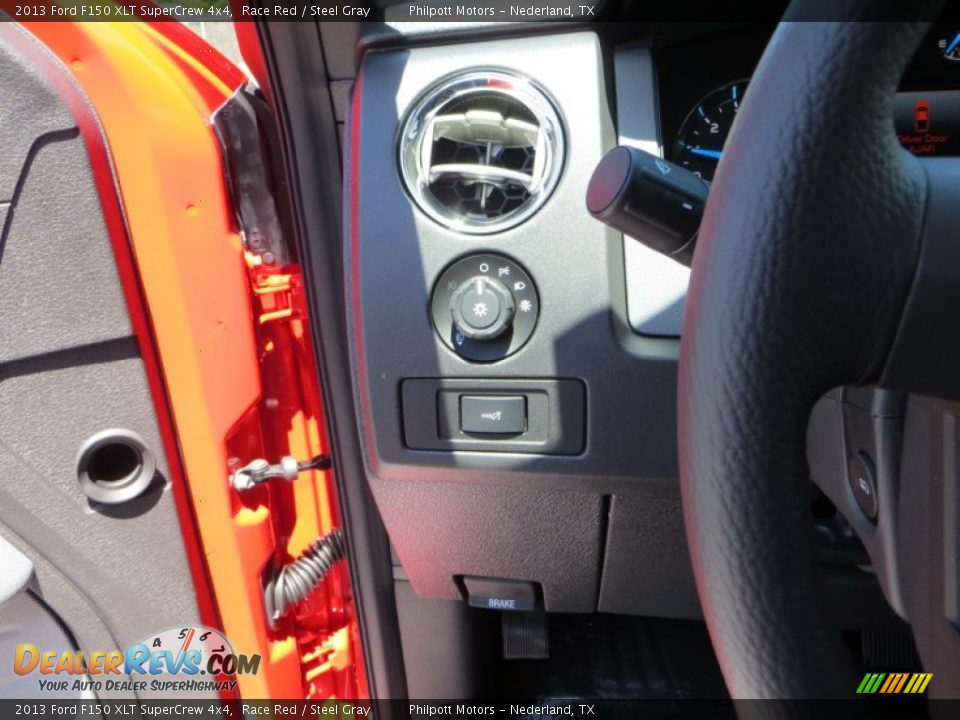 2013 Ford F150 XLT SuperCrew 4x4 Race Red / Steel Gray Photo #34