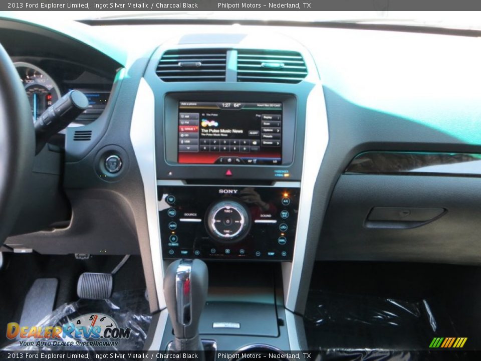Controls of 2013 Ford Explorer Limited Photo #29