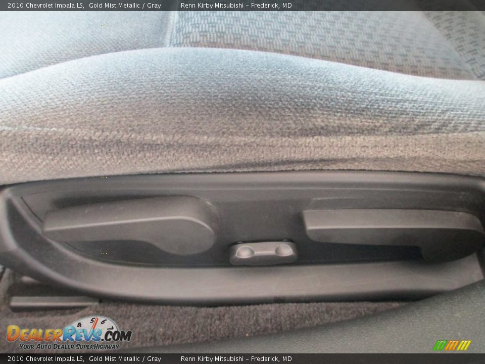2010 Chevrolet Impala LS Gold Mist Metallic / Gray Photo #13