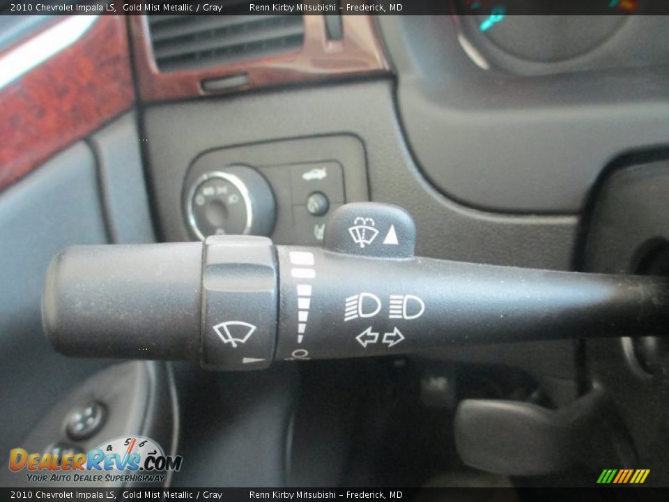 2010 Chevrolet Impala LS Gold Mist Metallic / Gray Photo #16