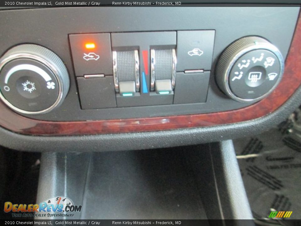 2010 Chevrolet Impala LS Gold Mist Metallic / Gray Photo #20