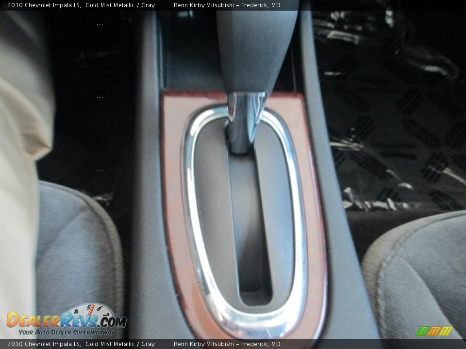 2010 Chevrolet Impala LS Gold Mist Metallic / Gray Photo #21