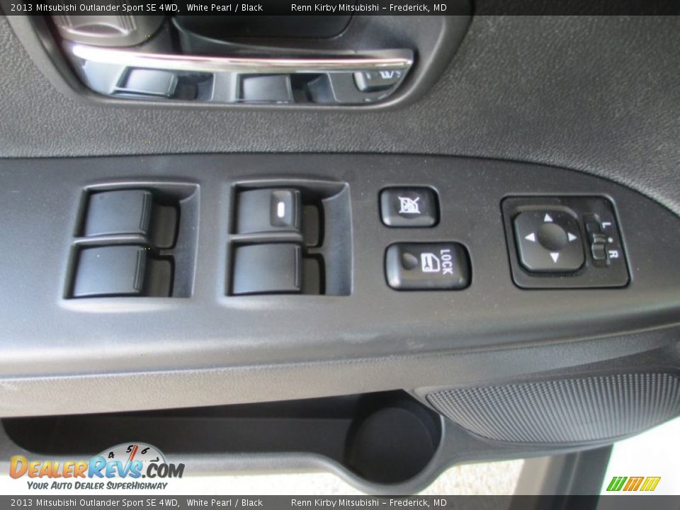 2013 Mitsubishi Outlander Sport SE 4WD White Pearl / Black Photo #9