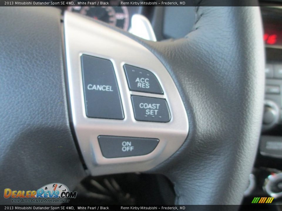 2013 Mitsubishi Outlander Sport SE 4WD White Pearl / Black Photo #16