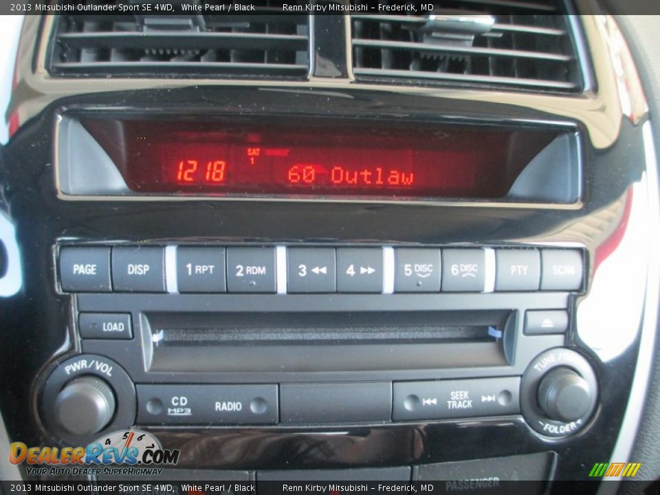 2013 Mitsubishi Outlander Sport SE 4WD White Pearl / Black Photo #23