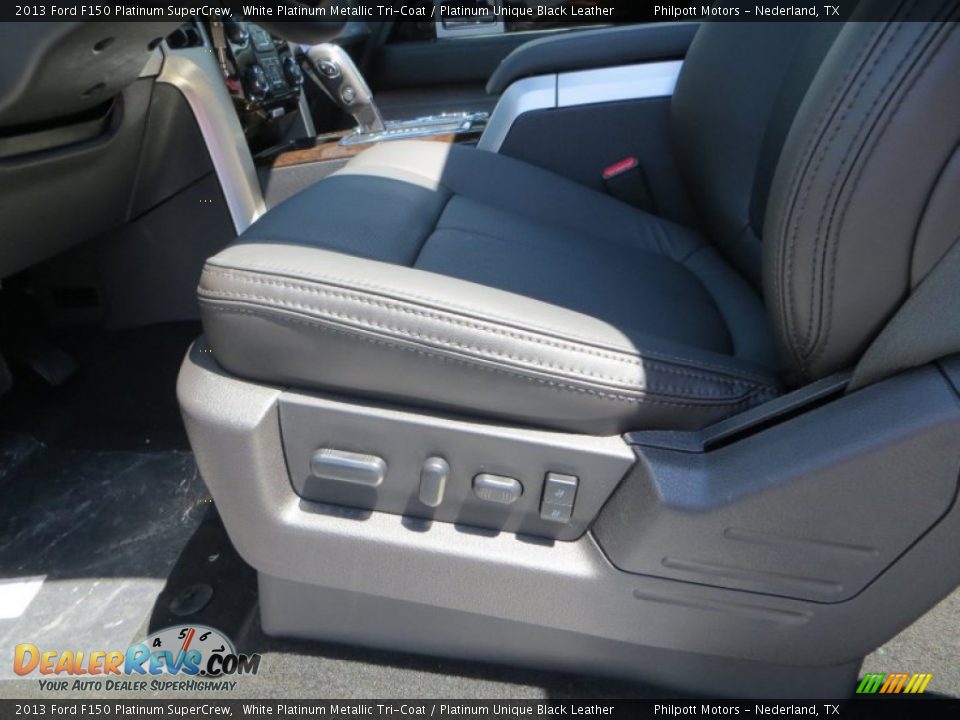 2013 Ford F150 Platinum SuperCrew White Platinum Metallic Tri-Coat / Platinum Unique Black Leather Photo #25