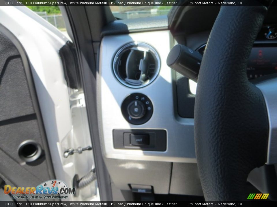2013 Ford F150 Platinum SuperCrew White Platinum Metallic Tri-Coat / Platinum Unique Black Leather Photo #34