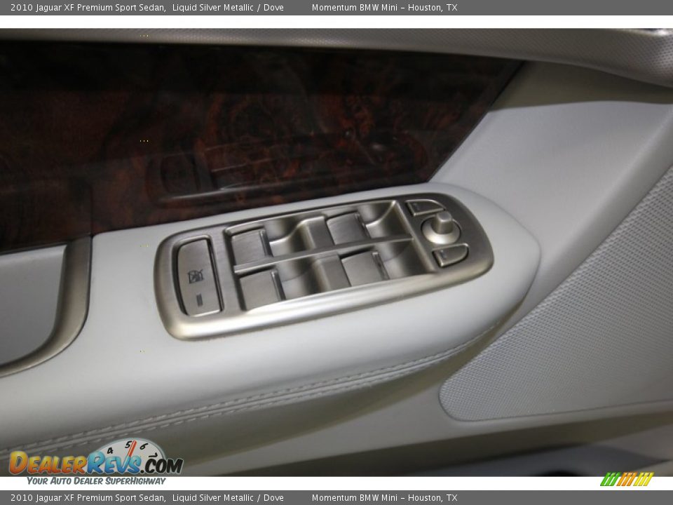 Controls of 2010 Jaguar XF Premium Sport Sedan Photo #15