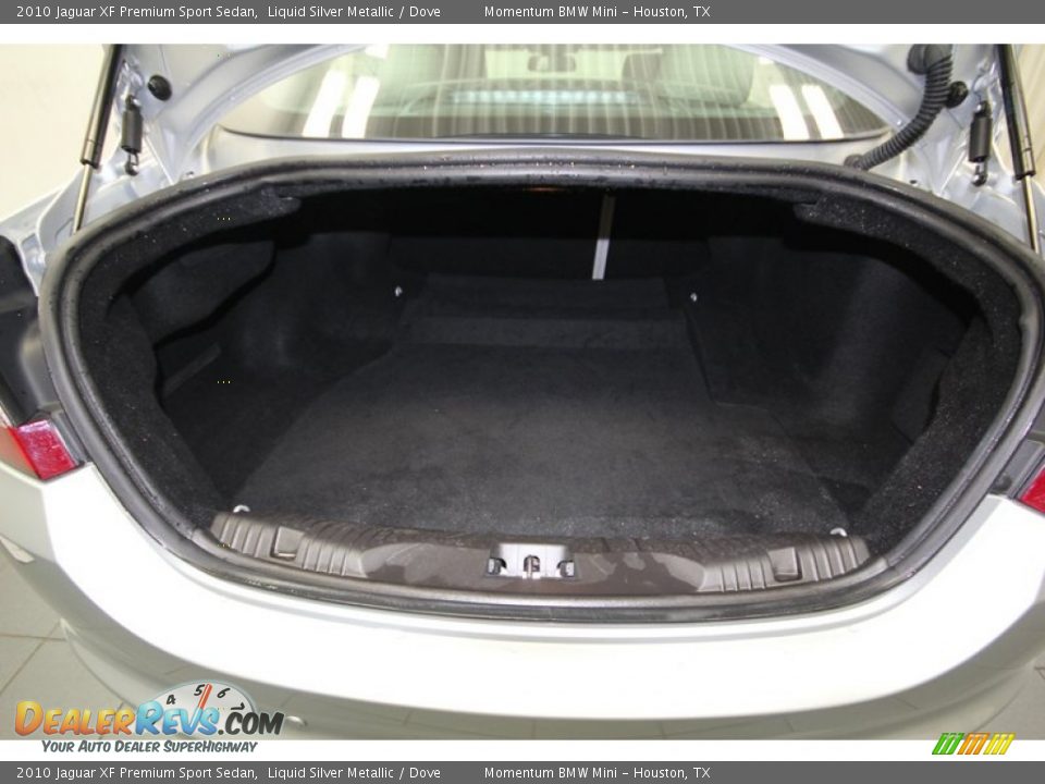 2010 Jaguar XF Premium Sport Sedan Trunk Photo #36