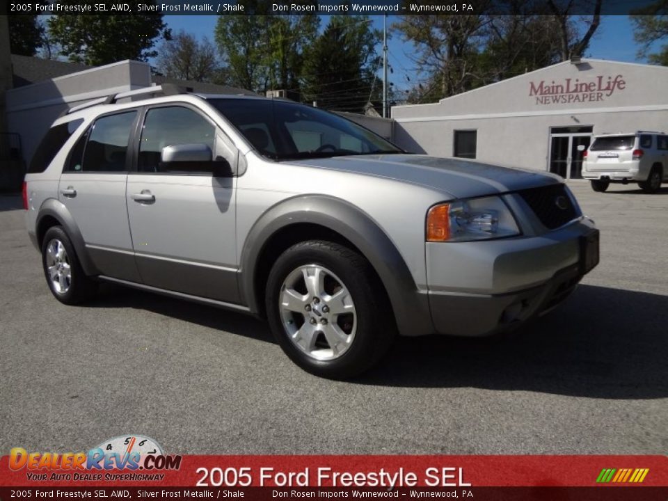 2005 Ford Freestyle SEL AWD Silver Frost Metallic / Shale Photo #1