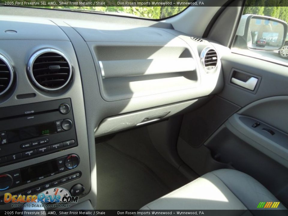 2005 Ford Freestyle SEL AWD Silver Frost Metallic / Shale Photo #13