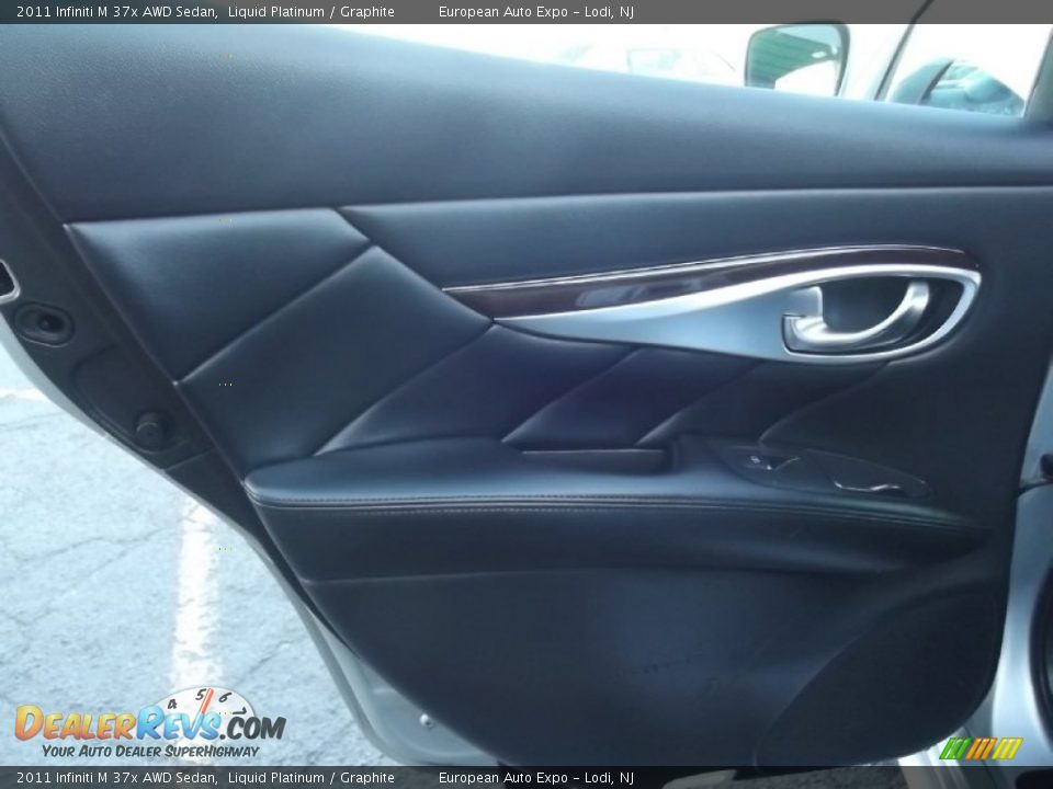 2011 Infiniti M 37x AWD Sedan Liquid Platinum / Graphite Photo #12