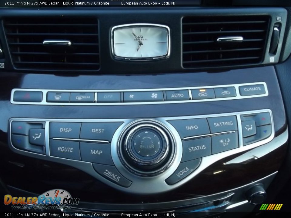2011 Infiniti M 37x AWD Sedan Liquid Platinum / Graphite Photo #27
