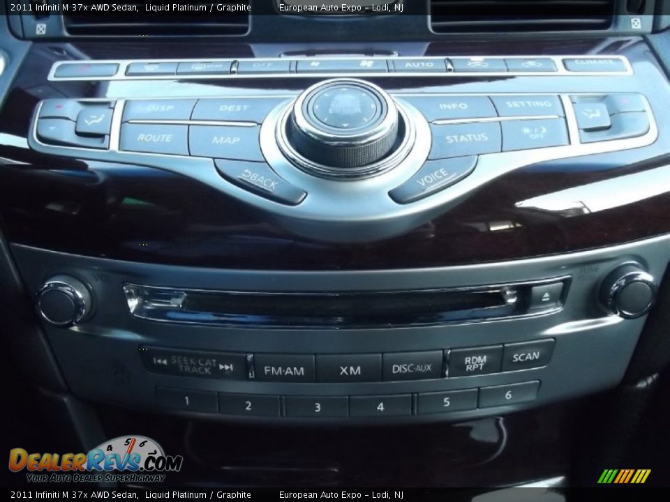 2011 Infiniti M 37x AWD Sedan Liquid Platinum / Graphite Photo #28