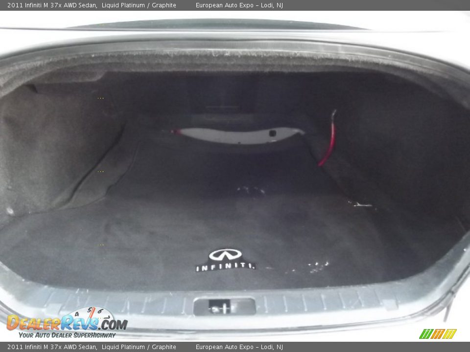 2011 Infiniti M 37x AWD Sedan Liquid Platinum / Graphite Photo #32