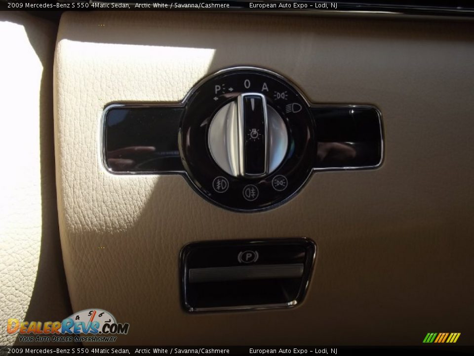 2009 Mercedes-Benz S 550 4Matic Sedan Arctic White / Savanna/Cashmere Photo #23