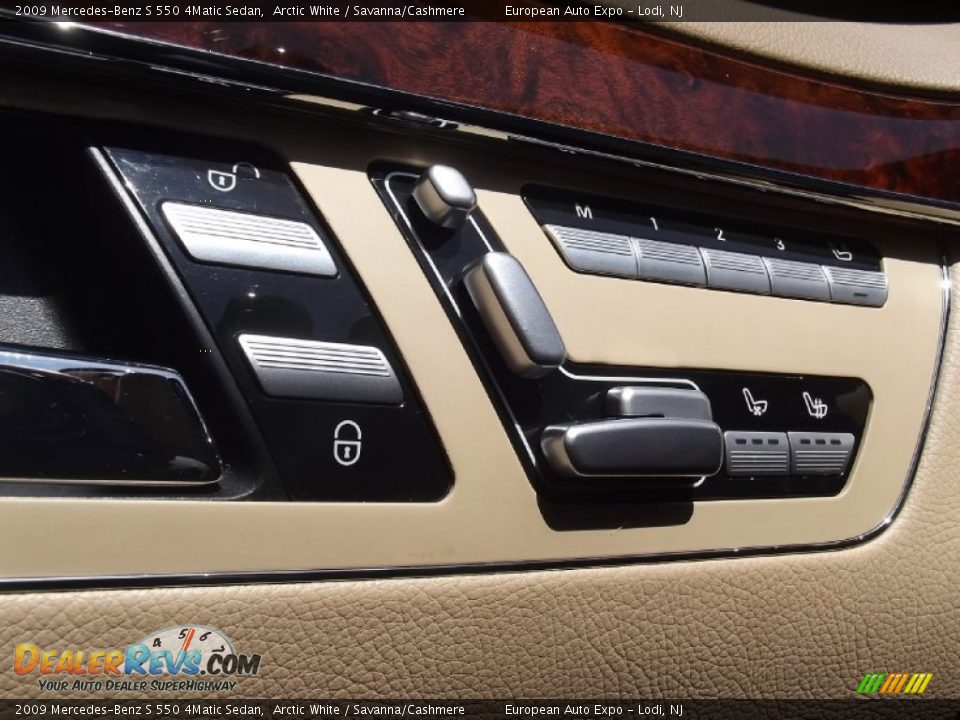 2009 Mercedes-Benz S 550 4Matic Sedan Arctic White / Savanna/Cashmere Photo #24