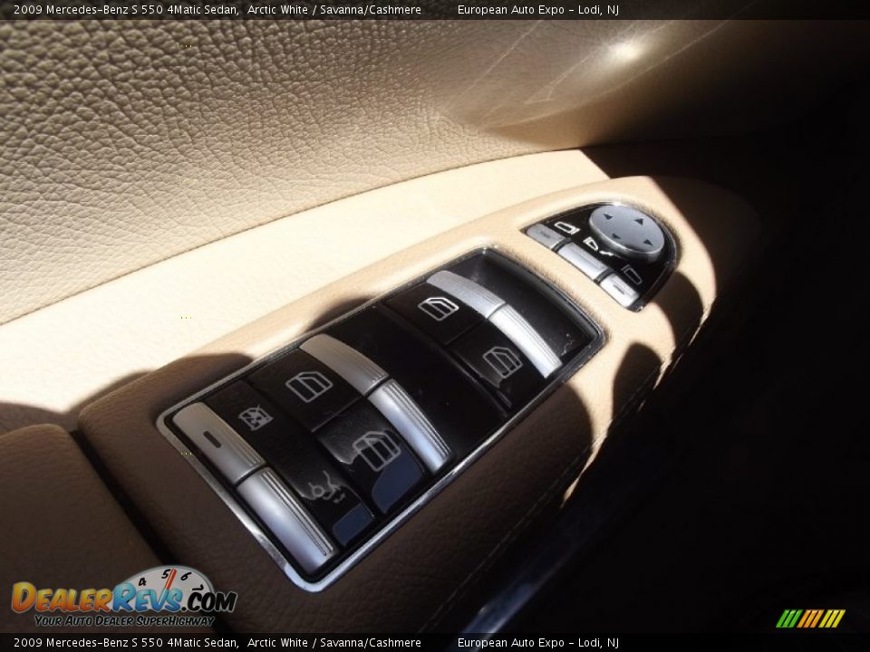 2009 Mercedes-Benz S 550 4Matic Sedan Arctic White / Savanna/Cashmere Photo #25