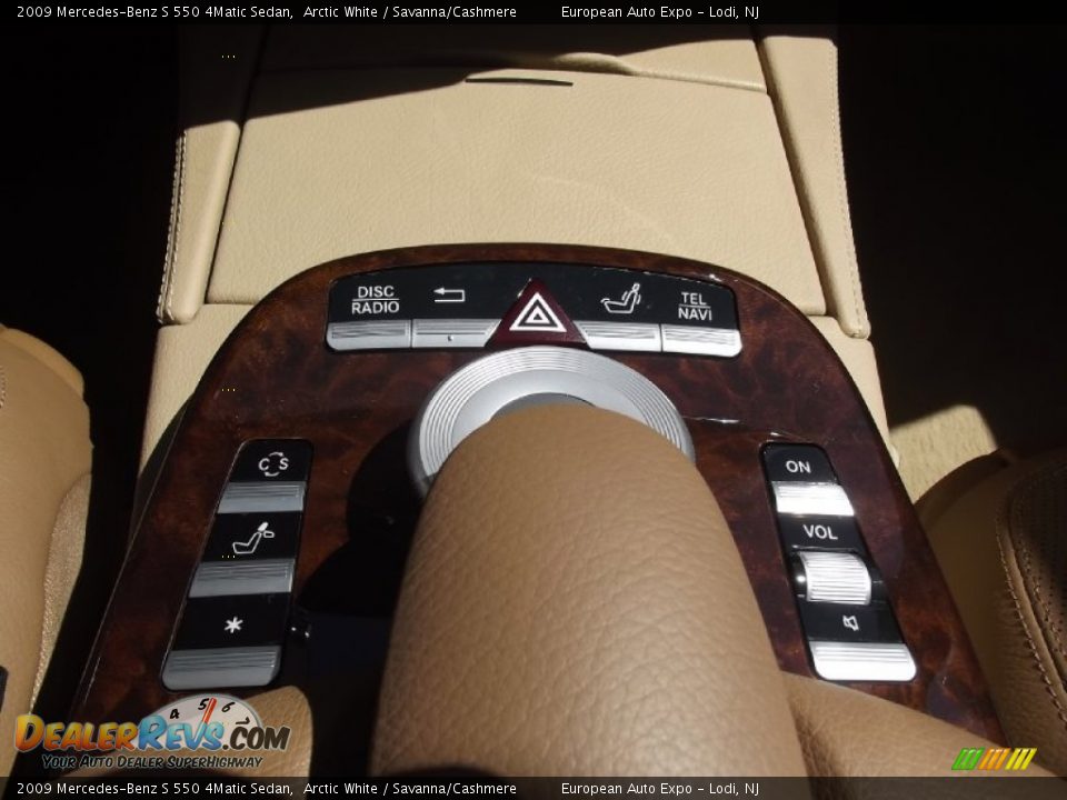 2009 Mercedes-Benz S 550 4Matic Sedan Arctic White / Savanna/Cashmere Photo #29