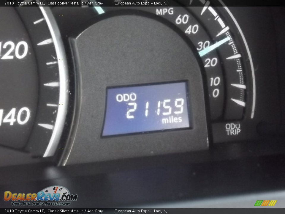 2010 Toyota Camry LE Classic Silver Metallic / Ash Gray Photo #19