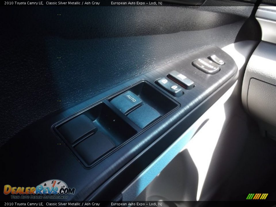 2010 Toyota Camry LE Classic Silver Metallic / Ash Gray Photo #24