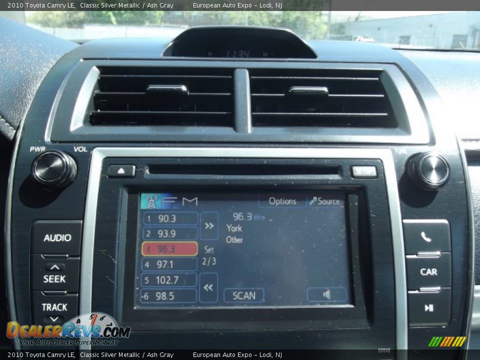 2010 Toyota Camry LE Classic Silver Metallic / Ash Gray Photo #25