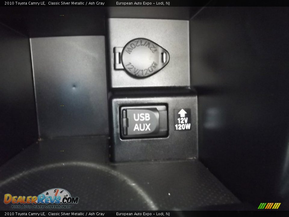2010 Toyota Camry LE Classic Silver Metallic / Ash Gray Photo #28