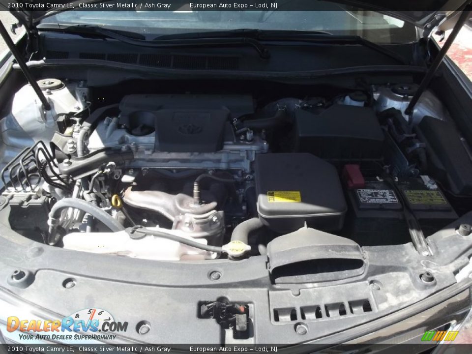 2010 Toyota Camry LE Classic Silver Metallic / Ash Gray Photo #31