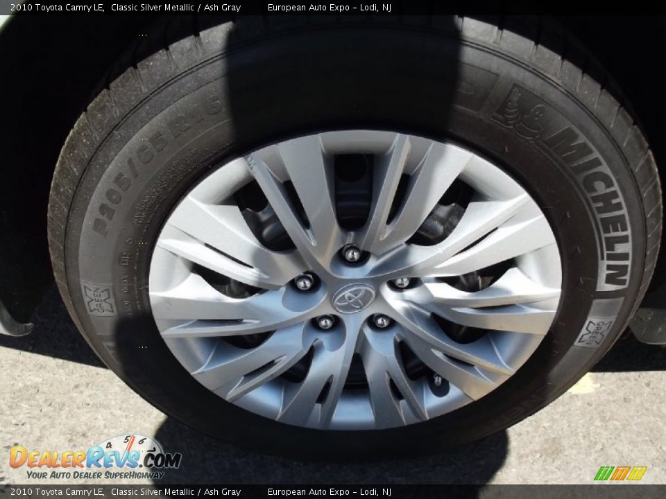 2010 Toyota Camry LE Classic Silver Metallic / Ash Gray Photo #34