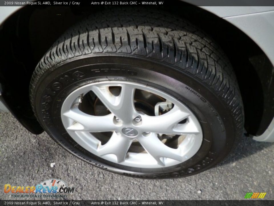 2009 Nissan Rogue SL AWD Silver Ice / Gray Photo #9