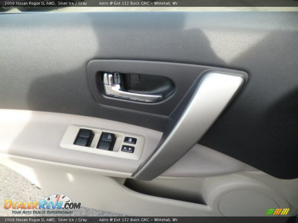 2009 Nissan Rogue SL AWD Silver Ice / Gray Photo #18