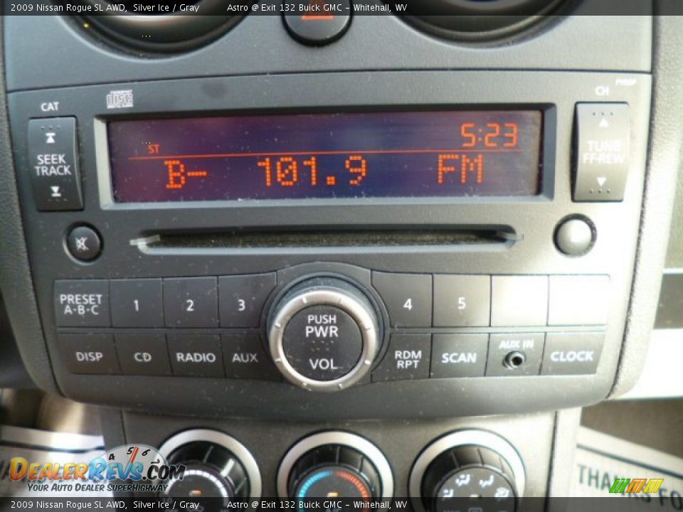 2009 Nissan Rogue SL AWD Silver Ice / Gray Photo #19