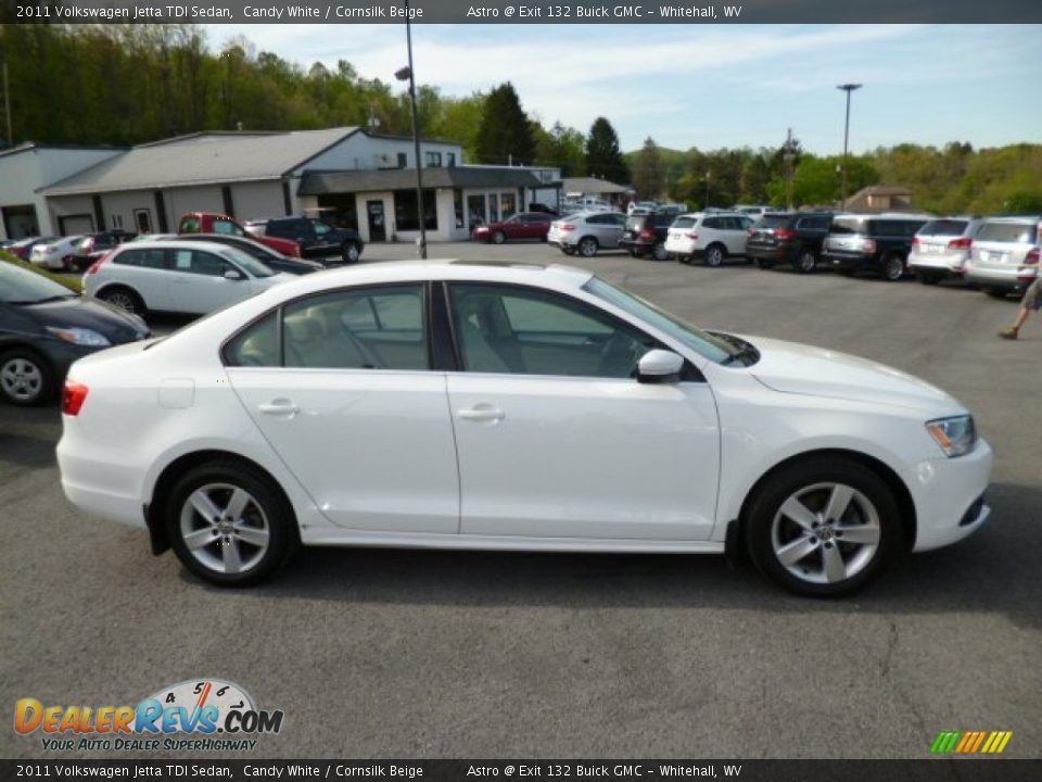 2011 Volkswagen Jetta TDI Sedan Candy White / Cornsilk Beige Photo #8