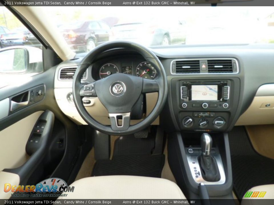 2011 Volkswagen Jetta TDI Sedan Candy White / Cornsilk Beige Photo #14