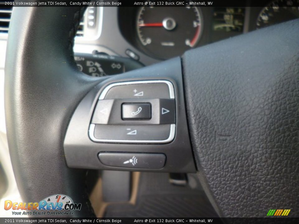 2011 Volkswagen Jetta TDI Sedan Candy White / Cornsilk Beige Photo #18