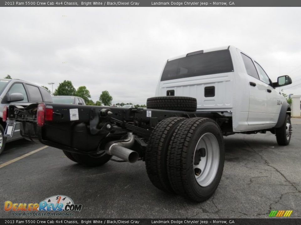 2013 Ram 5500 Crew Cab 4x4 Chassis Bright White / Black/Diesel Gray Photo #3
