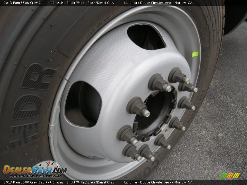 2013 Ram 5500 Crew Cab 4x4 Chassis Bright White / Black/Diesel Gray Photo #5
