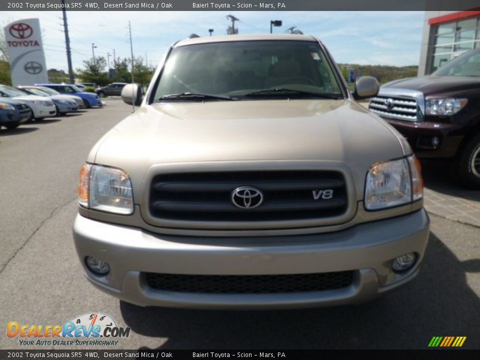 2002 Toyota Sequoia SR5 4WD Desert Sand Mica / Oak Photo #2
