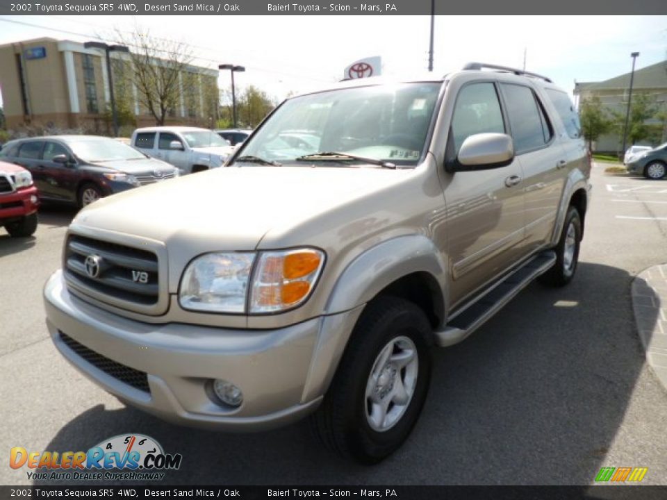 2002 Toyota Sequoia SR5 4WD Desert Sand Mica / Oak Photo #3