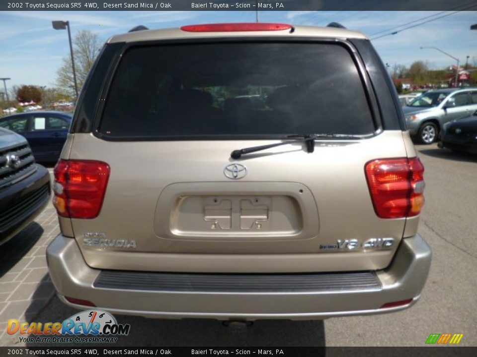 2002 Toyota Sequoia SR5 4WD Desert Sand Mica / Oak Photo #5