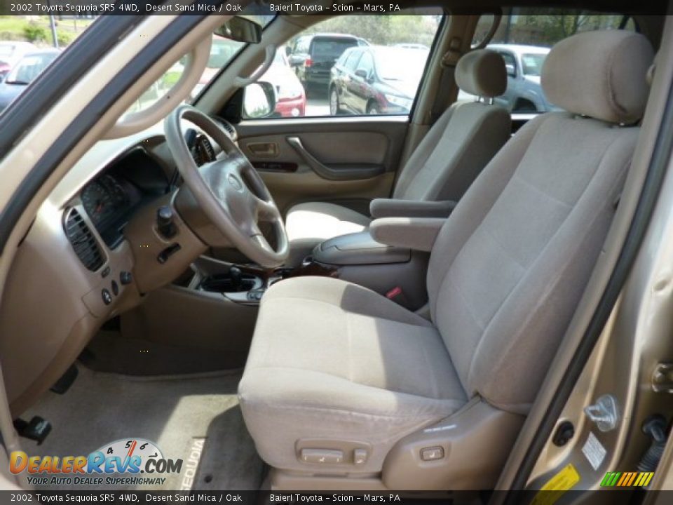 2002 Toyota Sequoia SR5 4WD Desert Sand Mica / Oak Photo #15